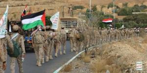 الجيش الإسرائيلي يزعم اعتراض صاروخ أُطلق من اليمن ومصادر ترجّح استخدام منظومة “ثاد” الأميركية
