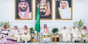 أمير الحدود الشمالية يستقبل المهنئين بعيد الأضحى