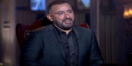 الفنان أحمد السقا يوجّه رسالة مؤثرة لابنته نادية في حفل تخرجها بحضور مها الصغير.. ماذا قال؟