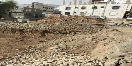 تعز تغرق في الفوضى العقارية.. جريمة سطو جديدة تدق ناقوس الخطر