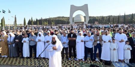 أداء صلاة عيد الأضحى المبارك في ساحة الجندي المجهول بمنطقة المهاجرين بمشاركة محافظ دمشق السيد ماهر مروان