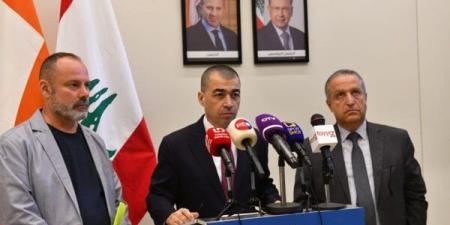أبي خليل: التيار يطعن بالبند الثاني من القرار رقم 6 المتعلّق بالضريبه على المحروقات وليس بما يتعلّق بالمنحة للعسكريين ونشجب الاعتداءات الاسرائيلية والإعتداء على اليونيفيل