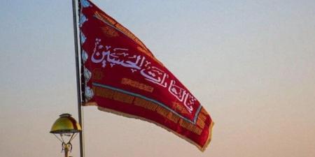 إيران ترفع الرايات الحمراء على المساجد استعدادا للانتقام من إسرائيل