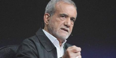 الرئيس الإيراني لماكرون: لن نفاوض بشأن الملف النووي اذا استمرت الهجمات الإسرائيلية