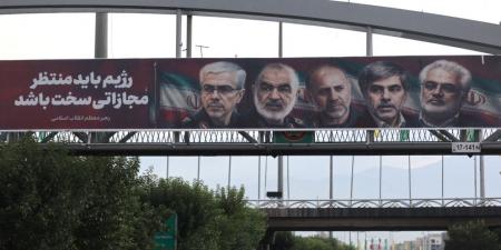 إيران تنفي أنها طلبت من قبرص توصيل رسائل إلى إسرائيل
