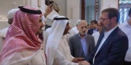 نائب وزير الحج والعمرة يتفقد مقارّ إقامة الحجاج الإيرانيين في مكة المكرمة