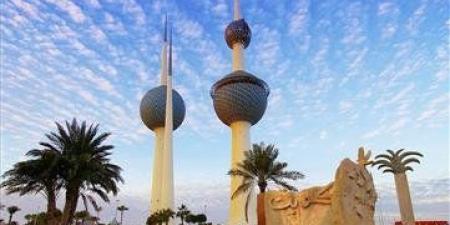 طقس الكويت.. شديد الحرارة والرياح مثيرة للغبار نهاراً حار ليلاً والعظمى 48 درجة