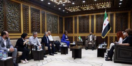 مدير الشؤون السياسية بالحسكة يستقبل ممثلين عن أبناء الطائفة المسيحية في المحافظة
