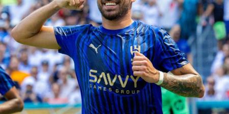 الهلال يحرج الريال بالتعادل