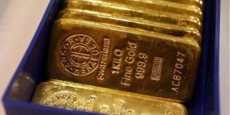 ارتفاع الدولار يضغط على سعر الذهب.. والأونصة تخسر 0.6%
