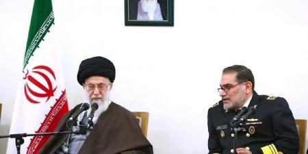 شمخاني في رسالة إلى الامام الخامنئي والشعب الايراني: النصر قريب