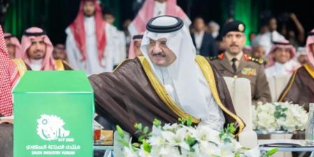 أمير الشرقية يدشّن منتدى الصناعة السعودي 2025 ويشهد توقيع اتفاقيات صناعية