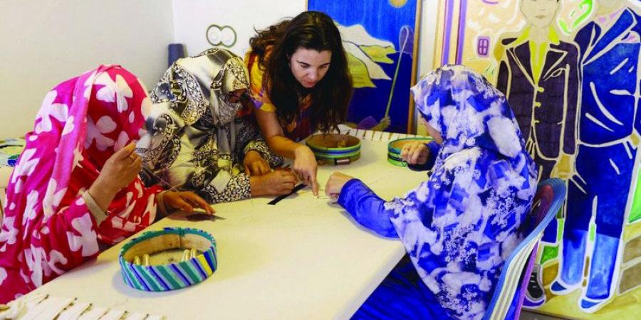 ريفيّات مغربيات يدخلن عالم «التشكيل» عبر التطريز على القماش
