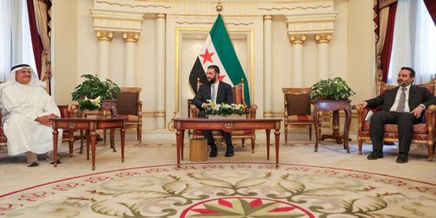 الرئيس الشرع ووزير الخارجية يلتقيان عدداً من رجال الأعمال
