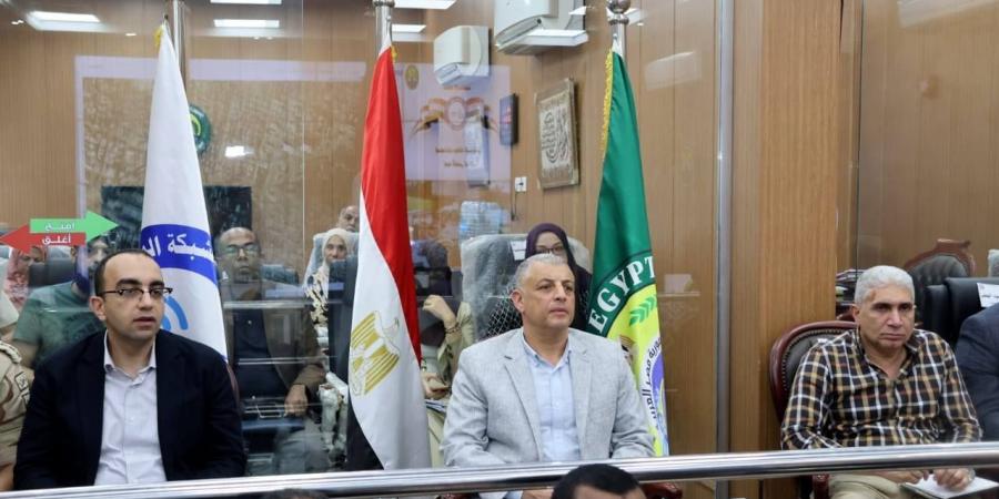 محافظ الإسماعيلية يتابع استعدادات عيد الأضحى من شبكة الطوارئ