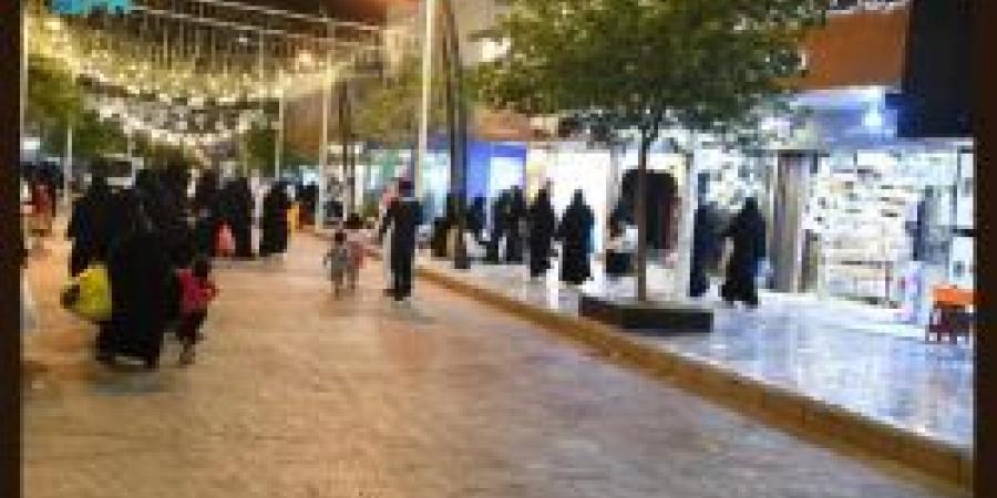 الأسواق التجارية بحائل تشهد إقبال المتسوقين لشراء احتياجات عيد الأضحى