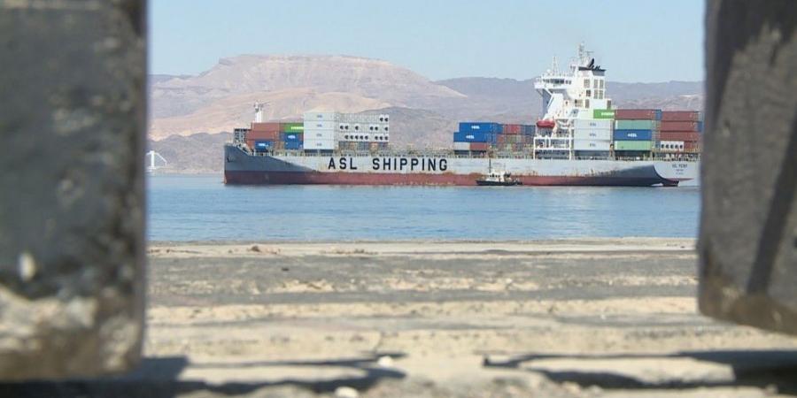 زيادة نقل البضائع إلى سوريا عبر الأردن ترفع حاويات الترانزيت في العقبة 127%