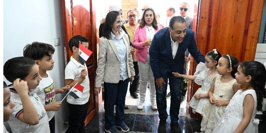 رئيس الوزراء يتفقد مركز تنمية الأسرة والطفل بزاوية صقر