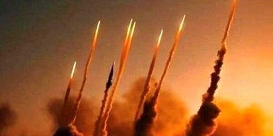 هآرتس: الصواريخ الإيرانية دمّرت 9 مبانٍ بشكلٍ كامل وأصبح 100 شخص بلا مأوى