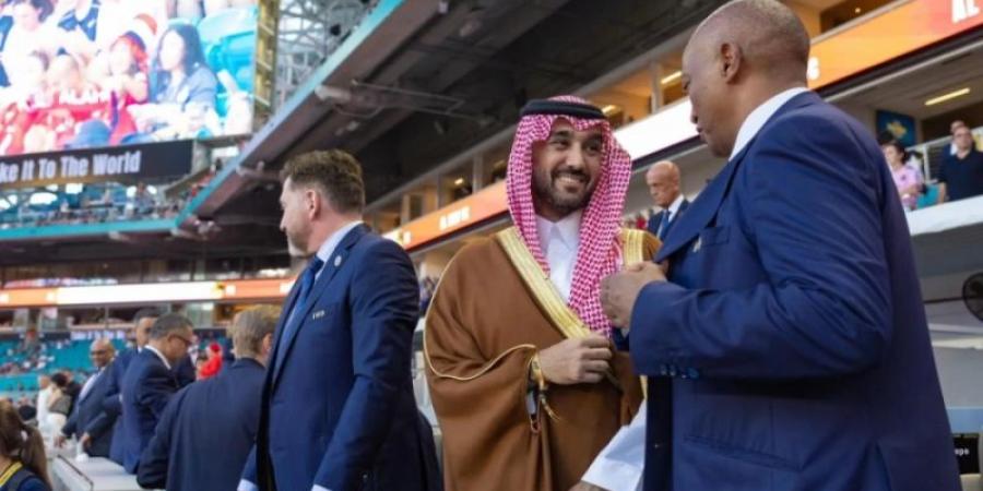 وزير الرياضة يشهد المباراة الافتتاحية لبطولة كأس العالم للأندية 2025 في الولايات المتحدة الأمريكية