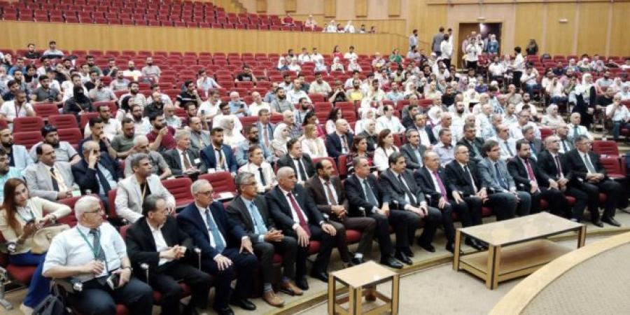 انطلاق فعاليات المؤتمر الدولي الهندسي الثالث للطاقات المتجددة بكلية الهندسة الميكانيكية والكهربائية في جامعة دمشق