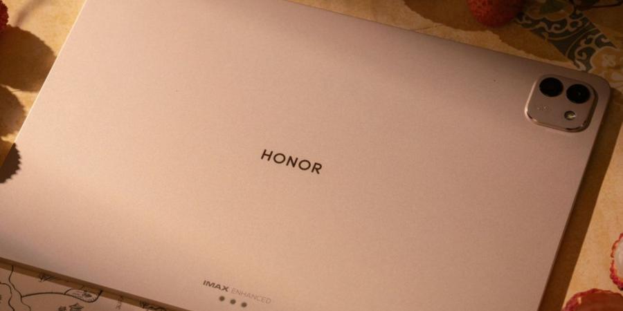 إطلاق Honor MagicPad 3 بجانب Honor V5 مع شاشة أكبر وبطارية تُحطم الأرقام القياسية