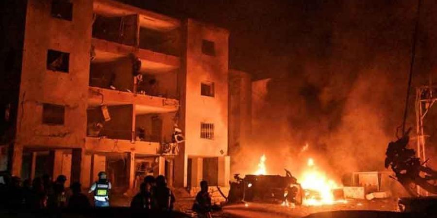 فيما اعترف الاحتلال بخسائره.. الصهاينة يفرّون إلى سيناء