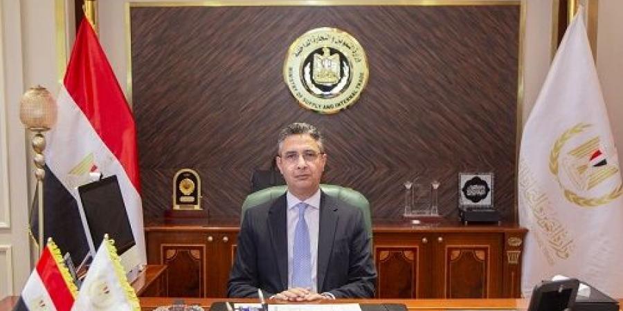 القابضة للصناعات الغذائية: توافر كافة السلع في مخازن "المصرية"