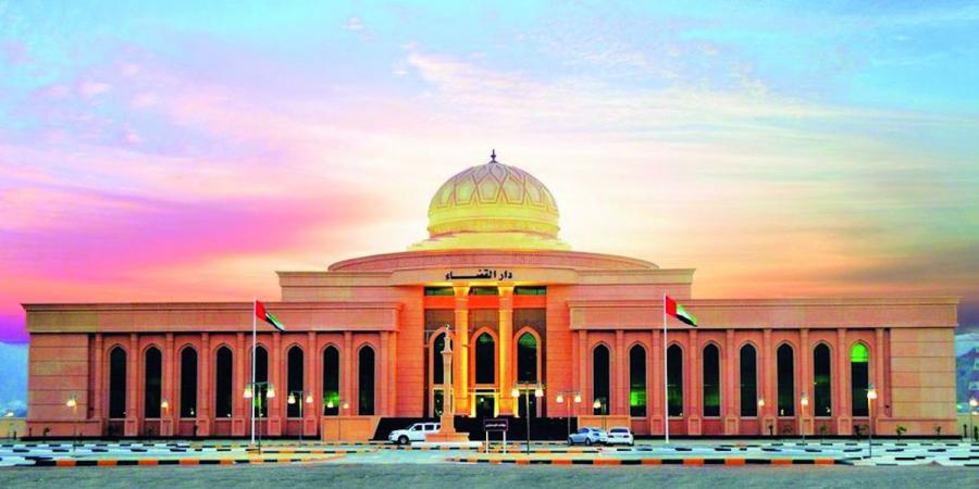 امرأة تلجأ إلى المحكمة بعد تهديد بـ «زوجة ثانية» تشاركها السكن