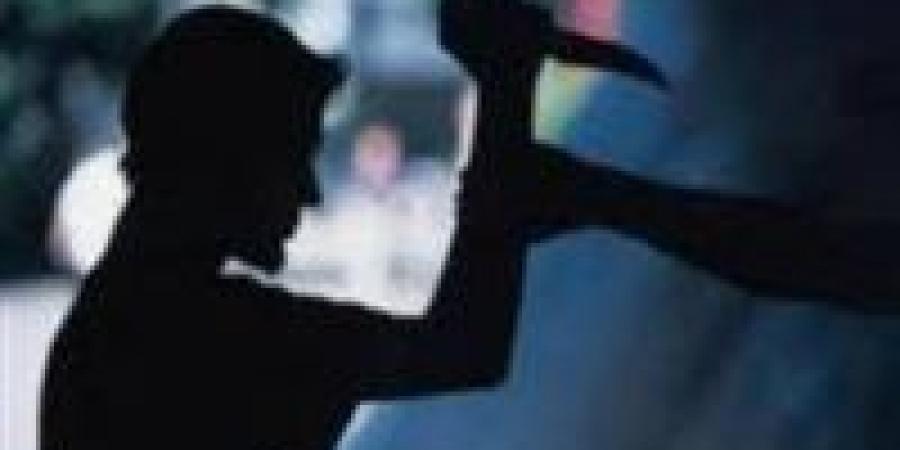 في وضع مريب مع زوجته.. عامل يطعن صديقه بطعانات نافذة في الطالبية