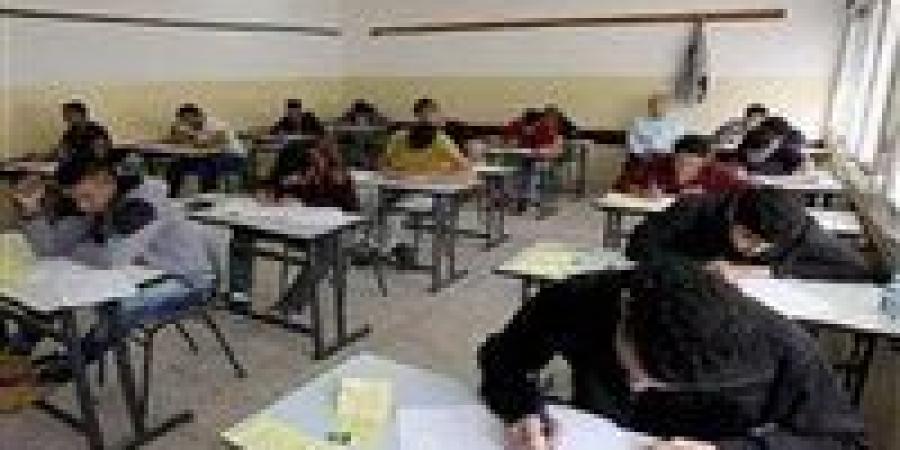 كمادة مضافة للمجموع.. طلاب الثانوية العامة النظام القديم فى مواجهة مع اللغة الأجنبية الثانية اليوم