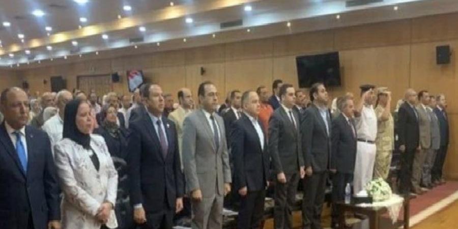 إحالة 4 مسئولين للتحقيق لتغيبهم عن اجتماع المجلس التنفيذي ببورسعيد