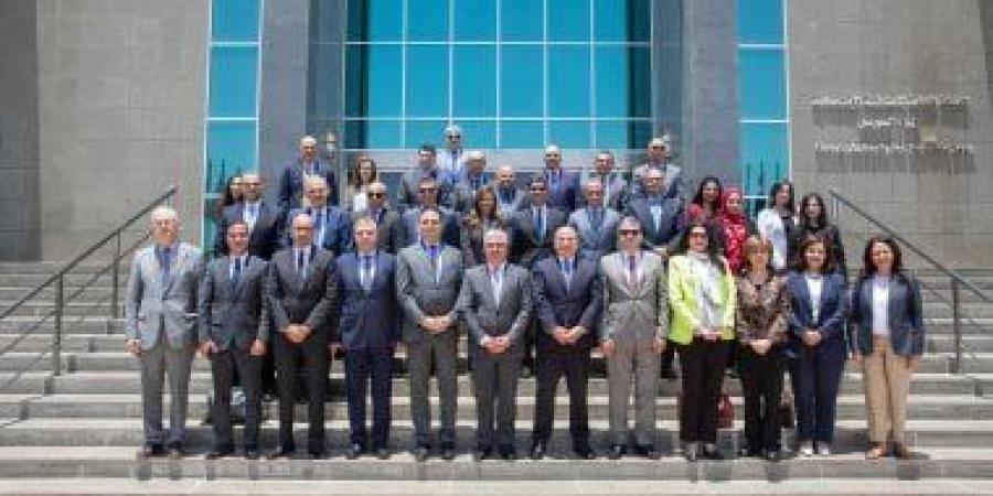رئيس المنطقة الاقتصادية يلتقي 30 سفيرًا من رؤساء البعثات الدبلوماسية المصرية بالخارج