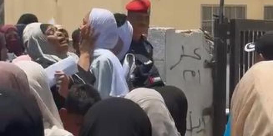 بالفيديو .. استياء بين طلبة "العلمي" وارتياح لدى "الأدبي" من مستوى امتحان الرياضيات في الأغوار