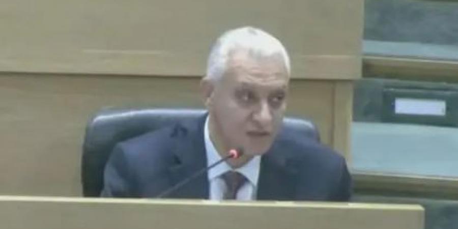 النائب حسين العموش يكشف تفاصيل اتصال مع وزير التربية حول شكاوى امتحان الرياضيات