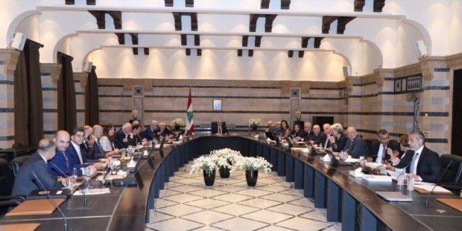 بدء جلسة مجلس الوزراء في السراي الحكومي