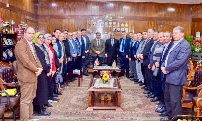 مستشفيات جامعة طنطا تحصل على وسام نجمة المستشفيات من الطبقة الأولى