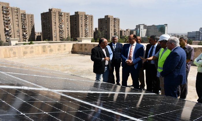 رئيس جامعة حلوان يفتتح مشروع تخرج الدفعة الخامسة بكلية التكنولوجيا والتعليم
