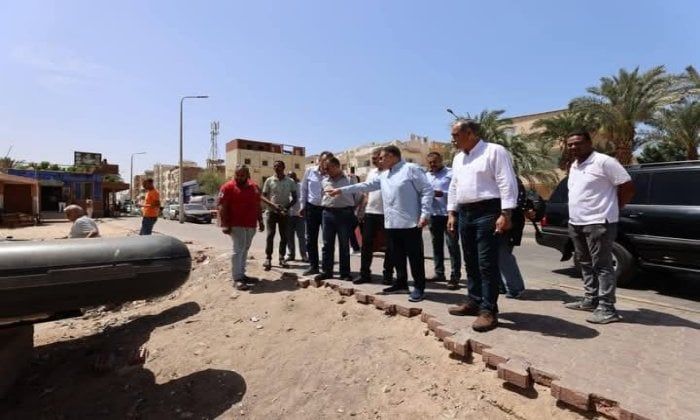 محافظ البحر الأحمر يوجه برفع كفاءة المنطقة المحيطة بمحطة 