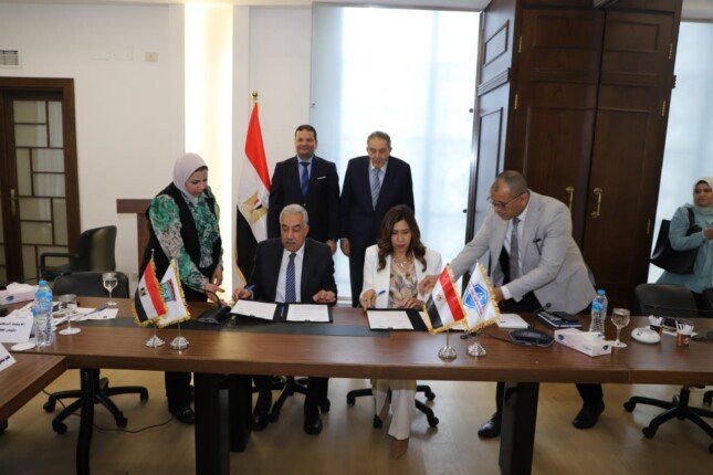 غرفة تجارة الإسكندرية تستضيف قيادات التأمين الصحي الشامل