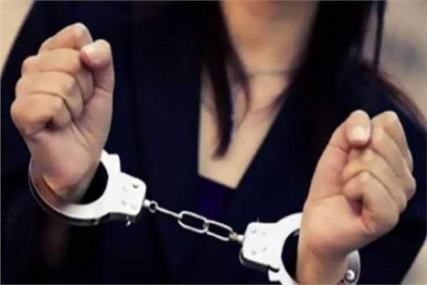 بتهمة النصب.. ضبط مالكة شركة وهمية للأدوية بمدينة نصر