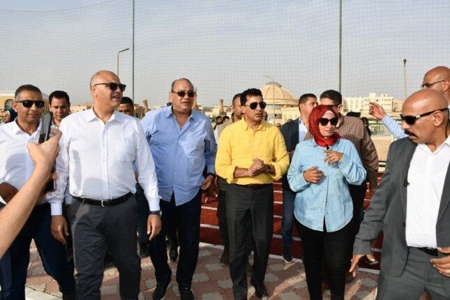 وزير الرياضة ومحافظ القليوبية يتفقدان مركز التنمية الشبابية بالعبور