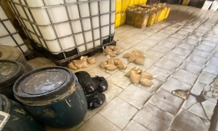 ضبط طحينة مصنوعة من مواد خام مجهولة المصدر بالخانكة