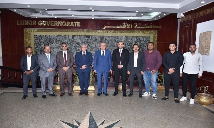 محافظ الأقصر يلتقى رئيس هيئة تنمية الصعيد