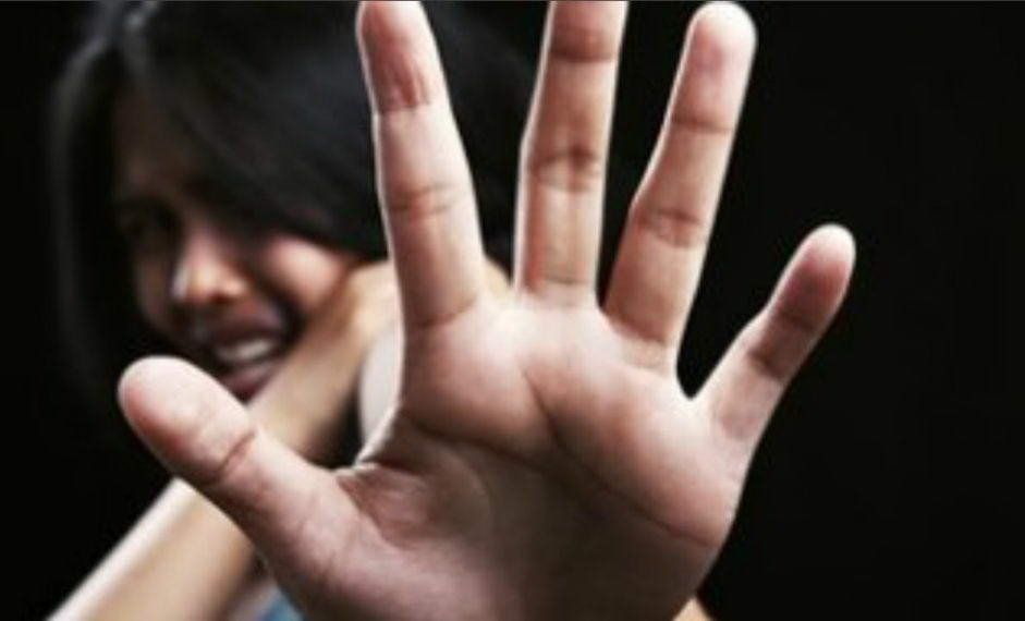 خلافات بسبب الميراث.. سيدة تتهم شقيق زوجها بالتعدي عليها