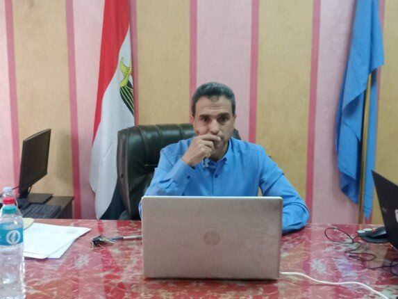 وكيل «تعليم كفر الشيخ» يتابع امتحانات الشهادة الإعدادية من غرفة العمليات