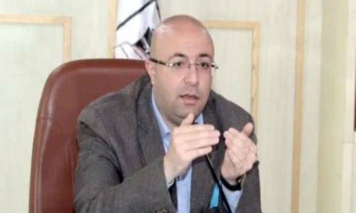 محافظ بني سويف يصدر قرارًا بمجازاة رئيس وحدة قروية للتراخي في إزالة تعديات