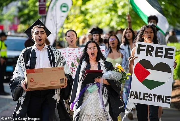 مظاهرة لدعم فلسطين
