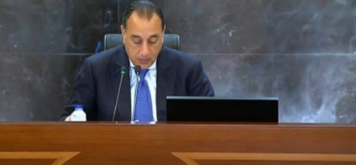 رئيس الوزراء: انتهاء تطوير الشركات التابعة للغزل والنسيج بحلول أبريل المقبل