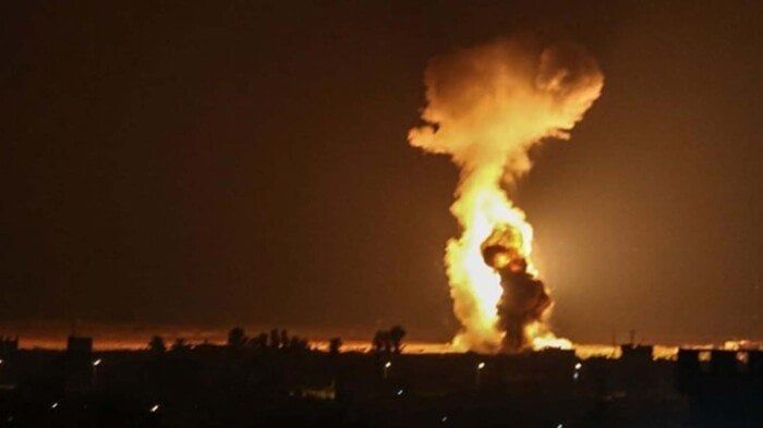 انفجارات جنوب سوريا عقب اعتراض صواريخ ومُسيّرات إيرانية أطلقت نحو إسرائيل
